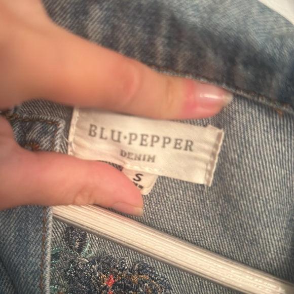 Oversized Vintage Jean Jacket - Picture 3 of 3